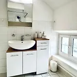 Historic House - & Alps - Garden & Bbq Apartament *
