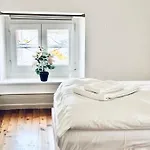 アパート Historic House - & Alps - Garden & Bbq エグル